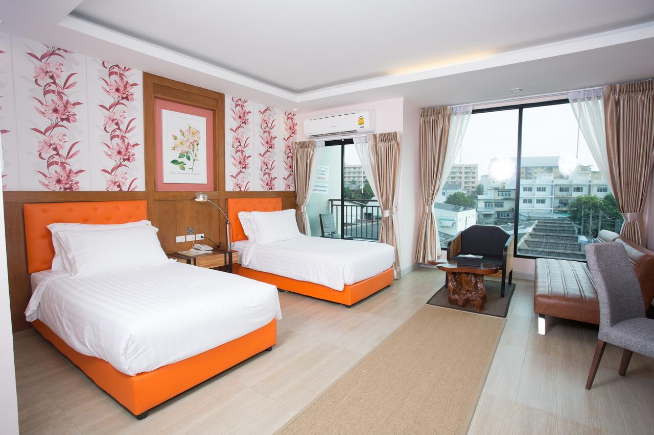 Triple B Boutique Residence Si Racha Exterior photo