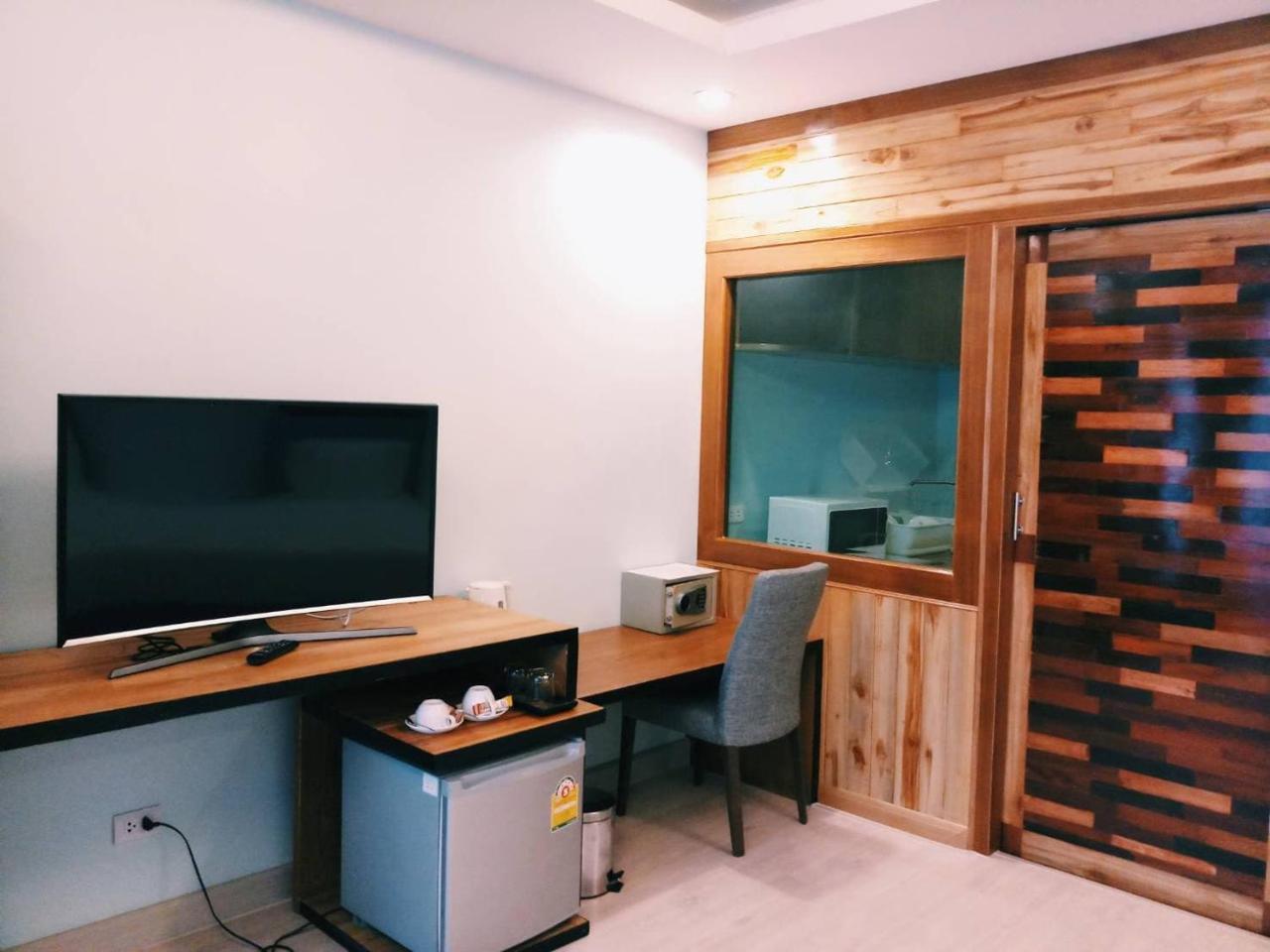 Triple B Boutique Residence Si Racha Exterior photo
